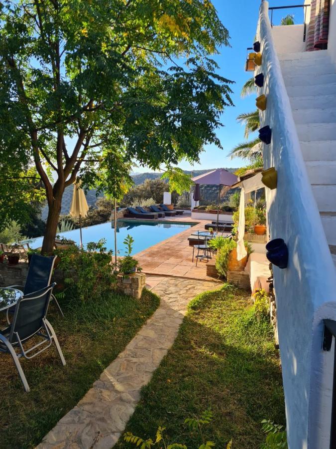 Cortijo La Haza Bed & Breakfast Iznajar Ngoại thất bức ảnh