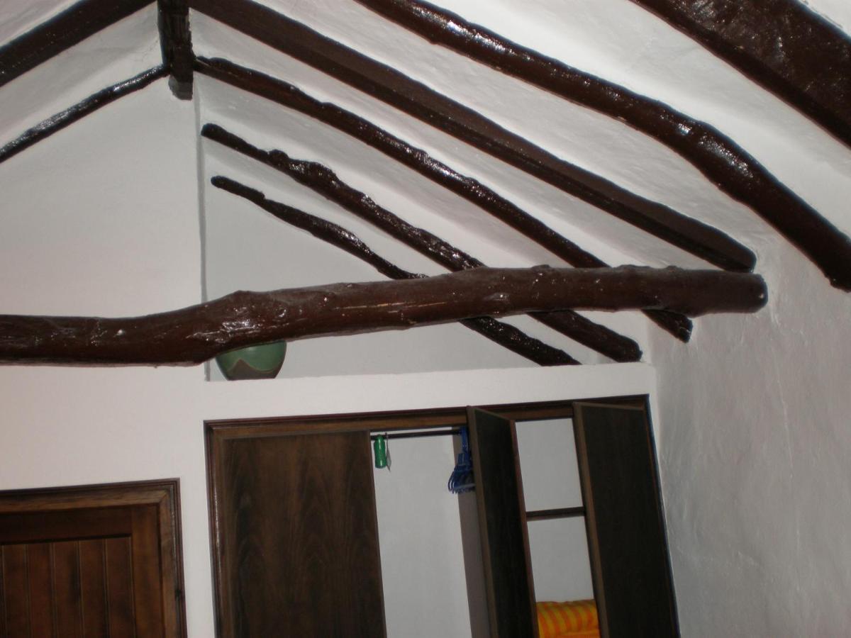 Cortijo La Haza Bed & Breakfast Iznajar Ngoại thất bức ảnh